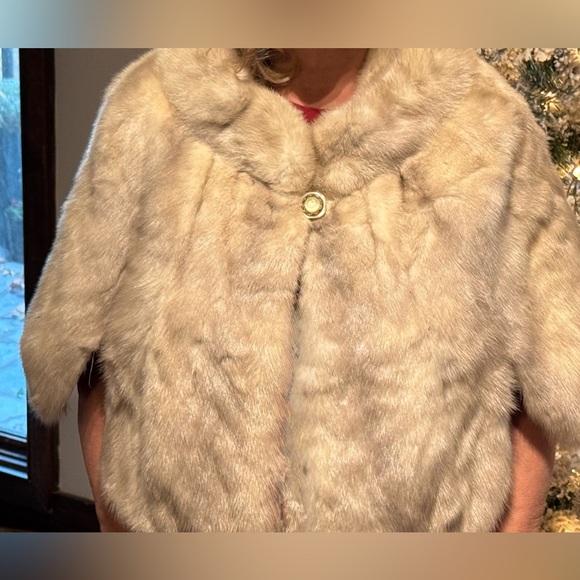 Vintage Mink Capelet - Picture 7 of 9
